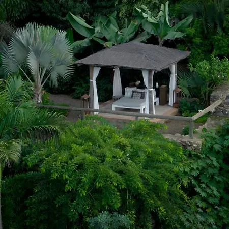 Hacienda Cuatro Ventanas *